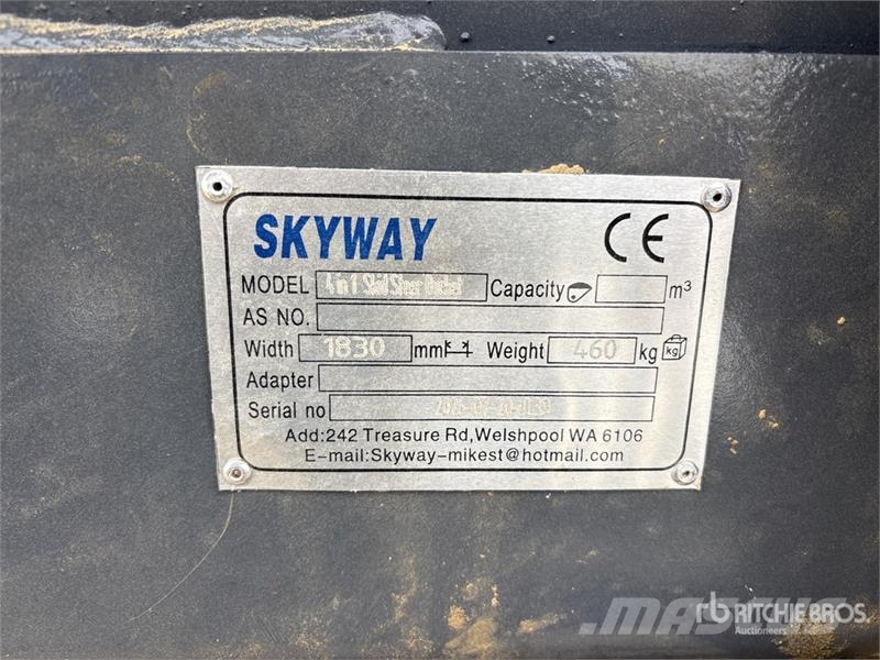  Skyway WBCT-4IN1 Multi-Purpose Skid Steer Bucket ( Cucharones