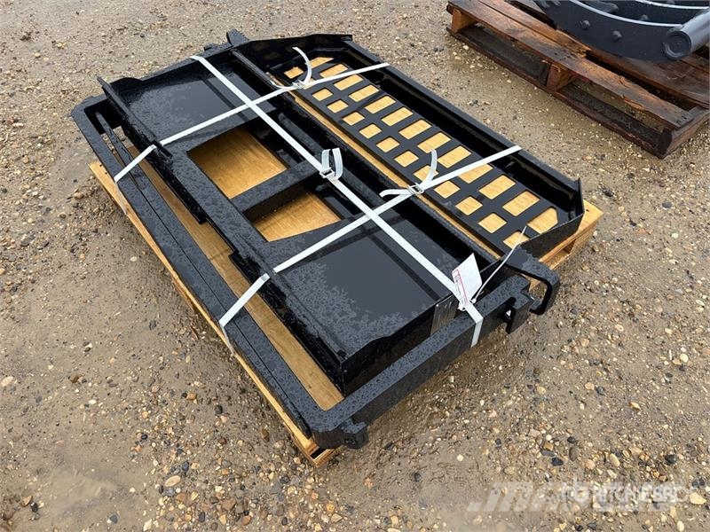 Skyway WSSBF-1150 45 in Skid Steer Forks (Unused) Građevinarske viljuške