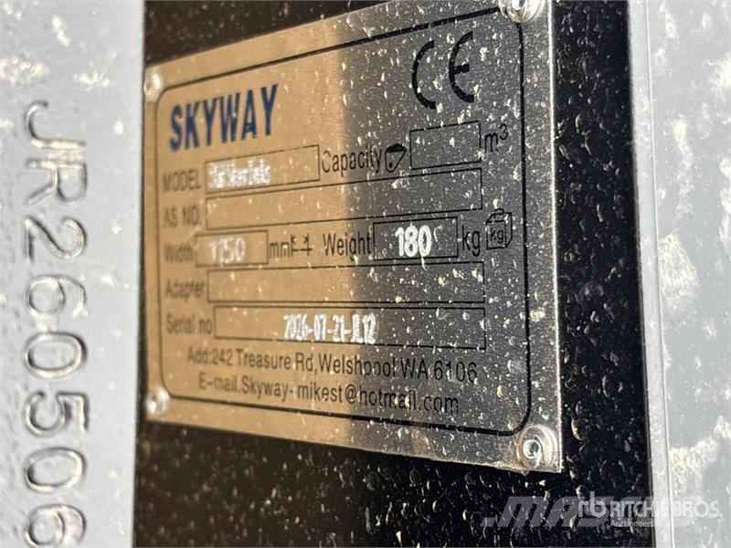  Skyway WSSBF-1150 45 in Skid Steer Forks (Unused) Вили