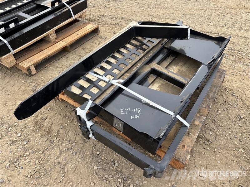  Skyway WSSBF-1150 45 in Skid Steer Forks (Unused) Forche