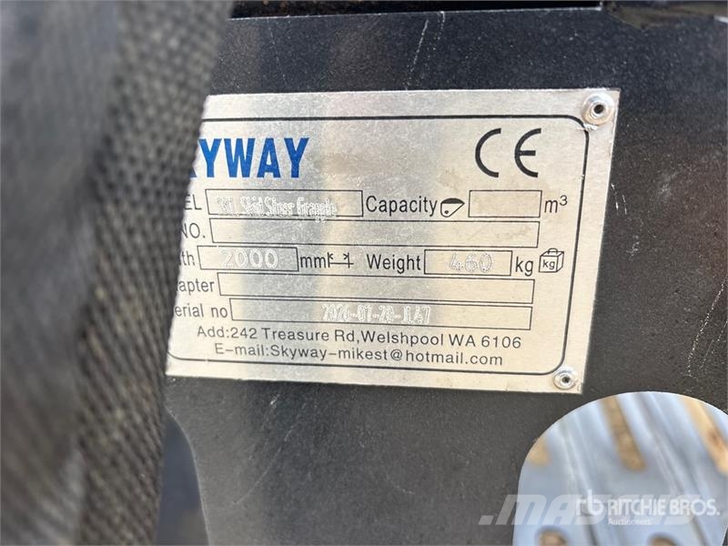 Skyway WSSEG-2100 82 in Skeleton Skid Steer Grappl Grijpers