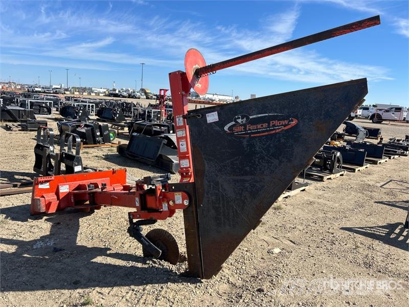  Slit Fence Plow RPPSF-46 48 in Skid Steer Silt Fen Ďalšie komponenty