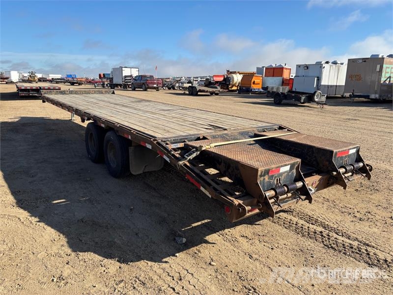 Snake River 30 ft T/A Equipment Trailer Прицепы-Автовозы