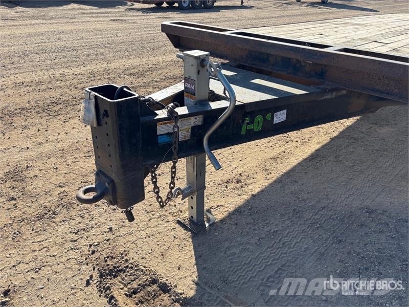 Snake River 30 ft T/A Equipment Trailer Прицепы-Автовозы