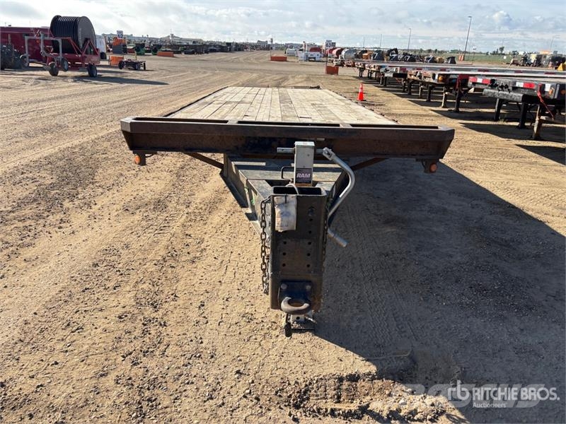 Snake River 30 ft T/A Equipment Trailer Прицепы-Автовозы