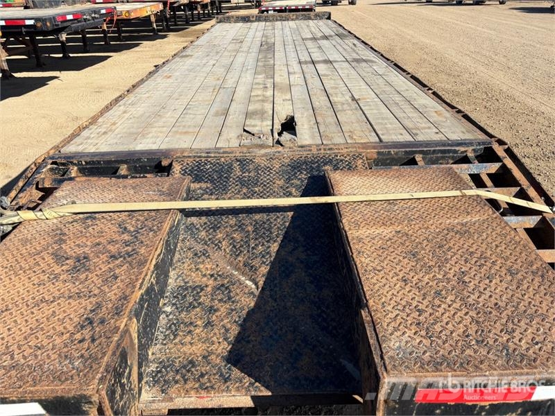 Snake River 30 ft T/A Equipment Trailer Прицепы-Автовозы