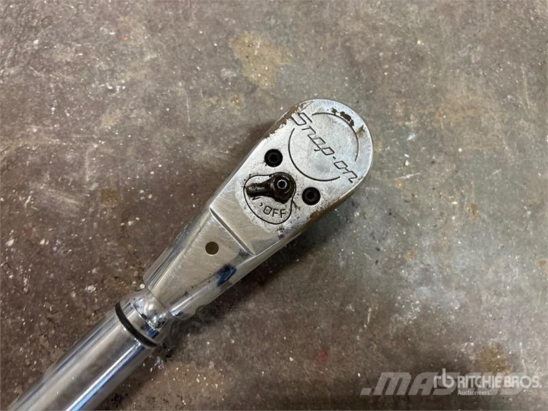  Snap-On 3/4 in Digital Torque Wrench مكونات أخرى