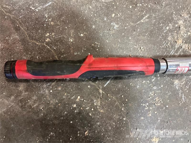  Snap-On 3/4 in Digital Torque Wrench مكونات أخرى
