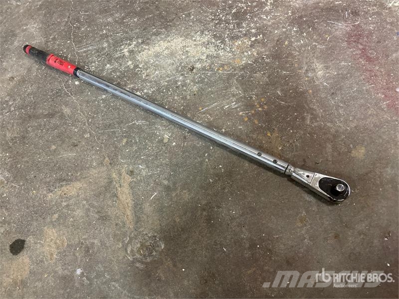  Snap-On 3/4 in Digital Torque Wrench مكونات أخرى