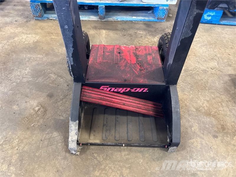  Snap-On Battery Charger Plus Andre komponenter