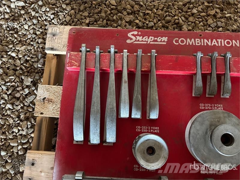Snap-On Combination Puller Set مكونات أخرى