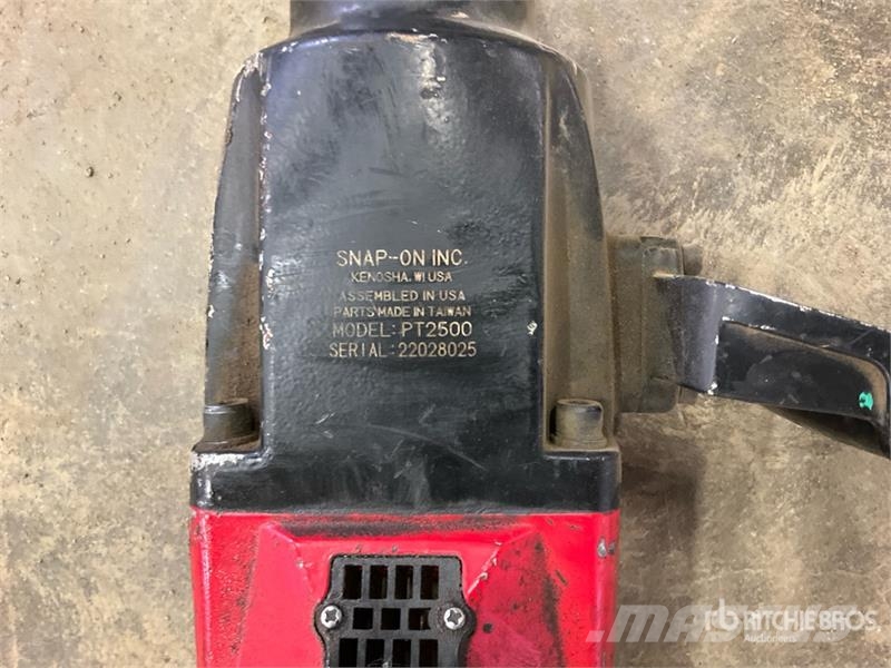  Snap-On PT2500 1 in Impact Wrench Andre komponenter