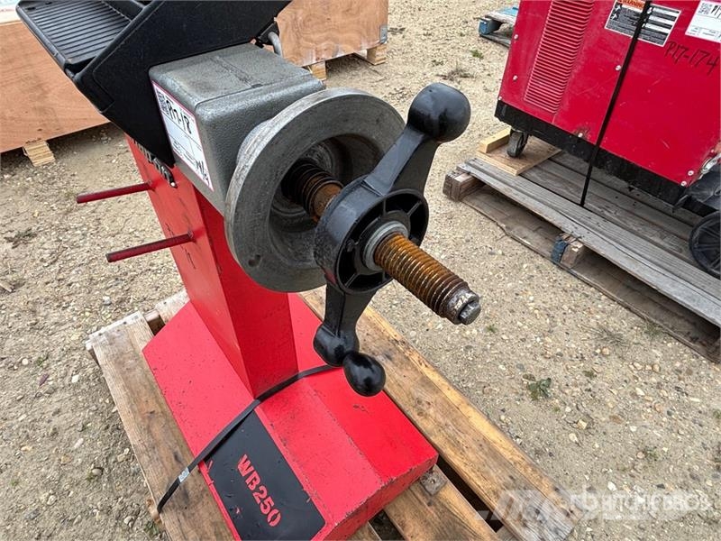 Snap On WB250 Tire Balancer Muu