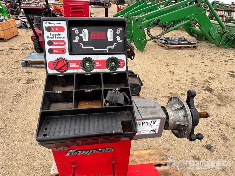 Snap On WB250 Tire Balancer Muu