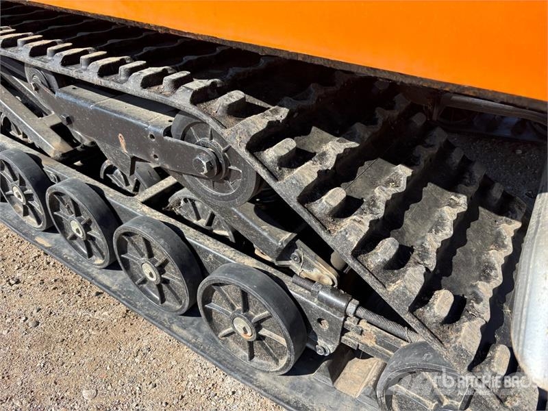 Snobear Snocoach Tracked Utility Vehicle Комунални съоражения