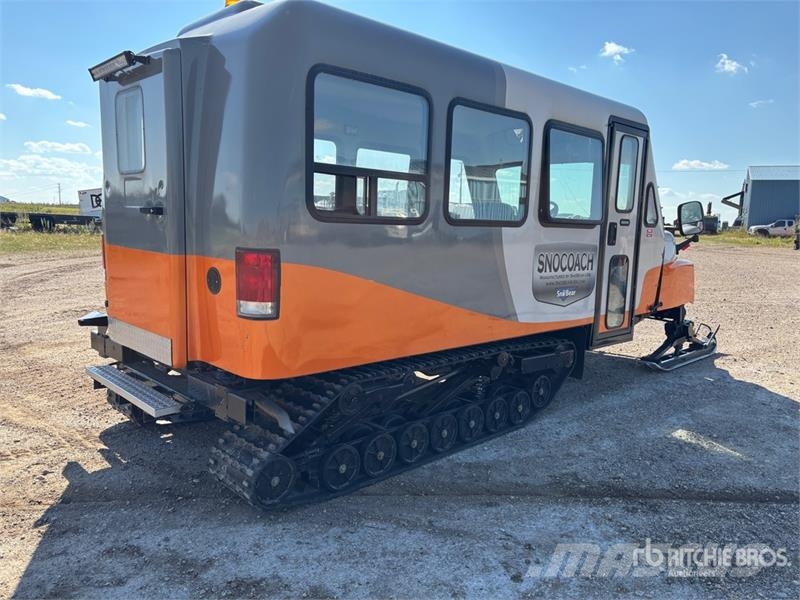Snobear Snocoach Tracked Utility Vehicle Комунални съоражения