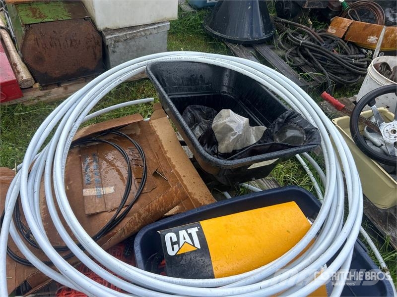 Snow Fence, Hose, Fertilizer Sprayer & Chain Drugi deli