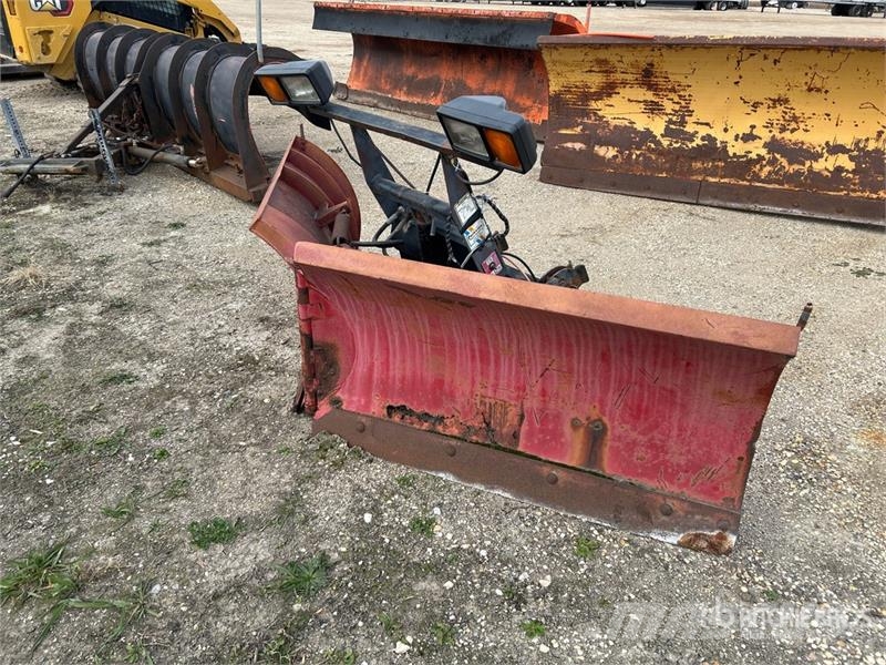 Snow Plow حراثات ونصول الجليد