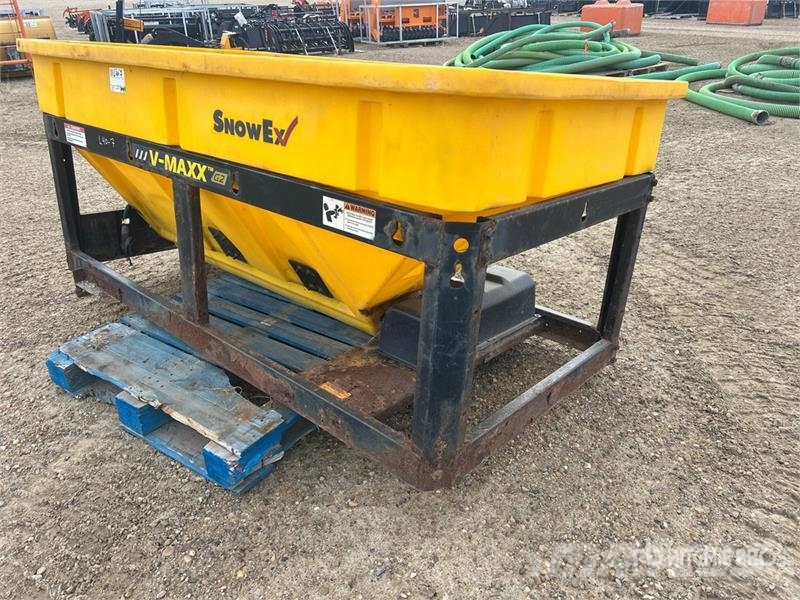 SnowEx V-Maxx G2 Salt Spreader Posipači soli i peska