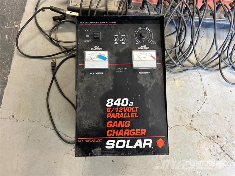 Solar 141-308-901 6v / 12v Deep Cycle Battery Char Chargeurs