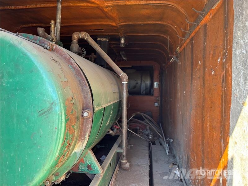 Southland 20 ft T/A Gooseneck Boiler Enclosed Trai Прицепы-фургоны