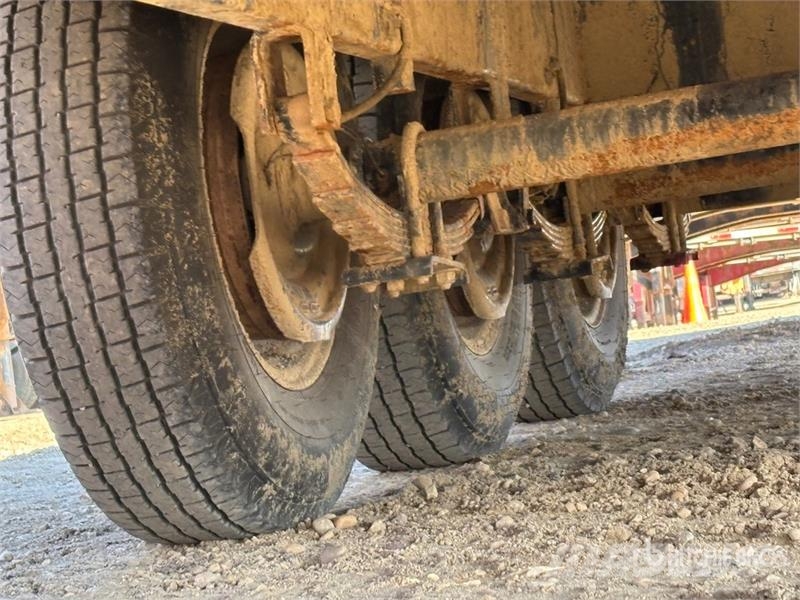Southland 30 ft Tri/A Equipment Trailer Прицепы-Автовозы