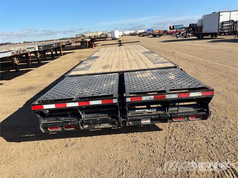 Southland 30 ft Tri/A Equipment Trailer Прицепы-Автовозы
