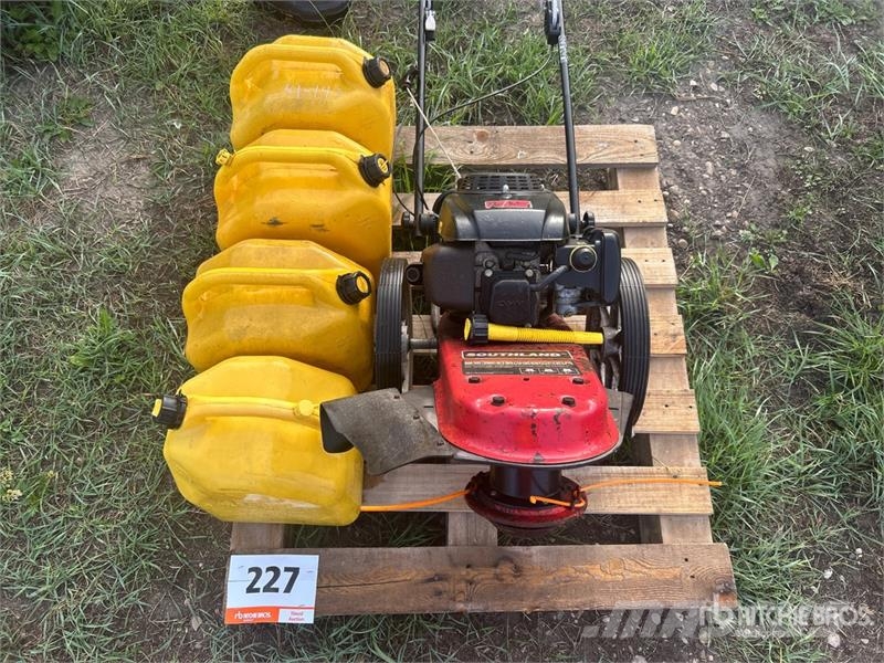 Southland Gas Powered Lawn Edger w/ 4 Jerry Cans Ďalšie komponenty