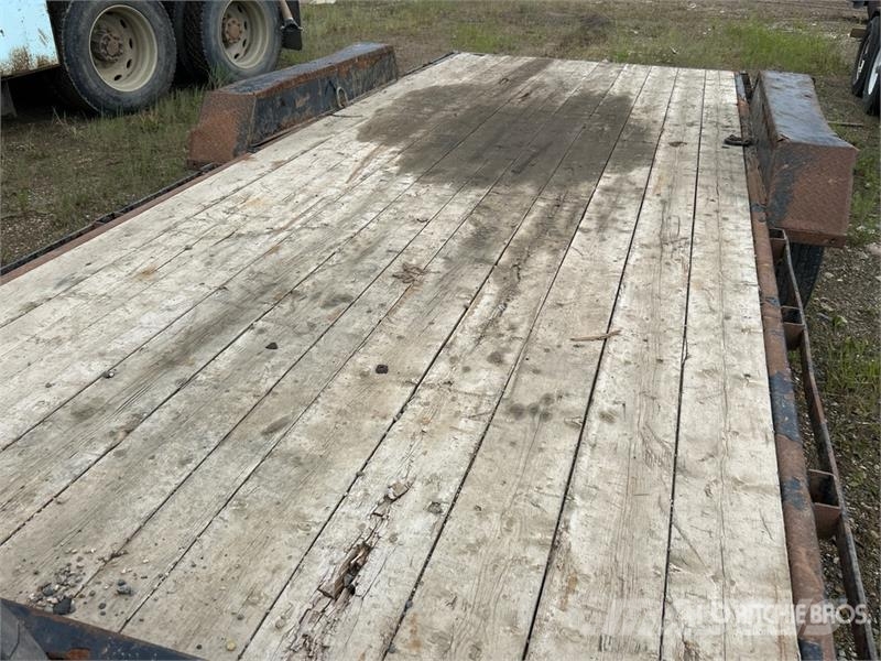 Southland LB18T-14 18 ft T/A Equipment Trailer Oprijwagen