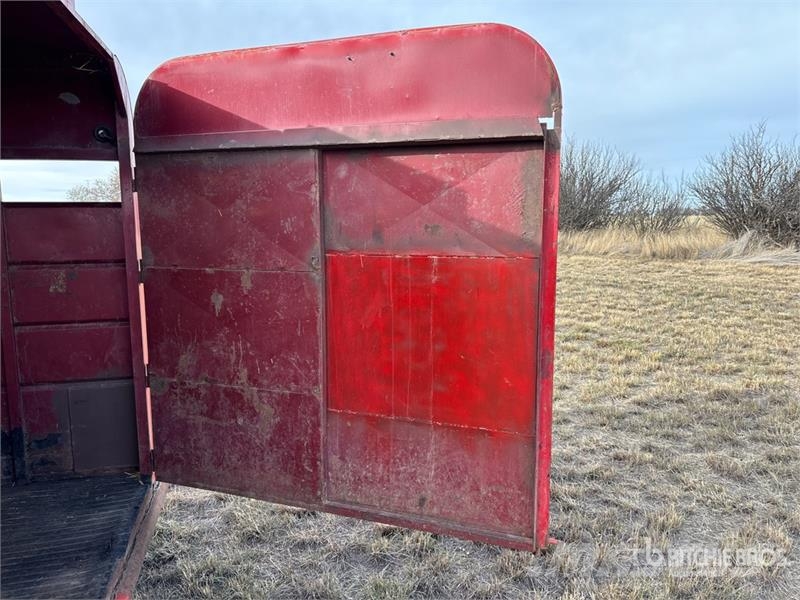  Southland Welding Ltd. 20 ft T/A Livestock Trailer Remolques para transporte de animales