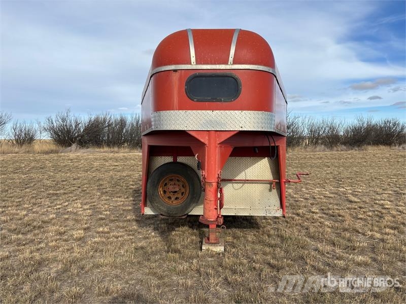  Southland Welding Ltd. 20 ft T/A Livestock Trailer Remolques para transporte de animales
