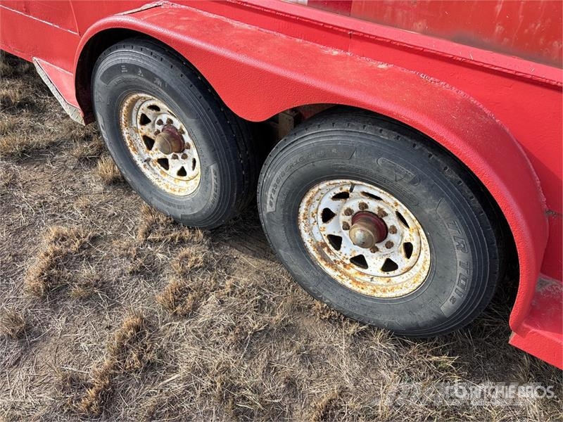  Southland Welding Ltd. 20 ft T/A Livestock Trailer Remolques para transporte de animales