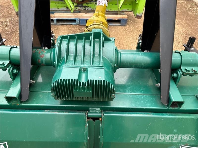 Sovema RTX-2 250 98 in 3-Point Rotary Tiller Gradas vibratorias / rotocultivadoras