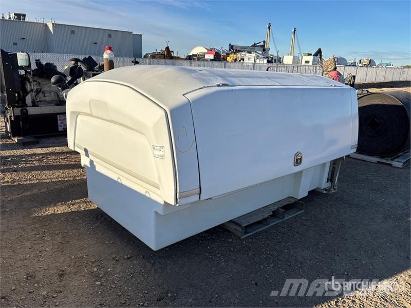 Space Cap 9 Ft Truck Cap Kabine i unutrašnjost
