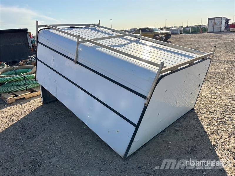 Space Truck Cap Kabine i unutrašnjost