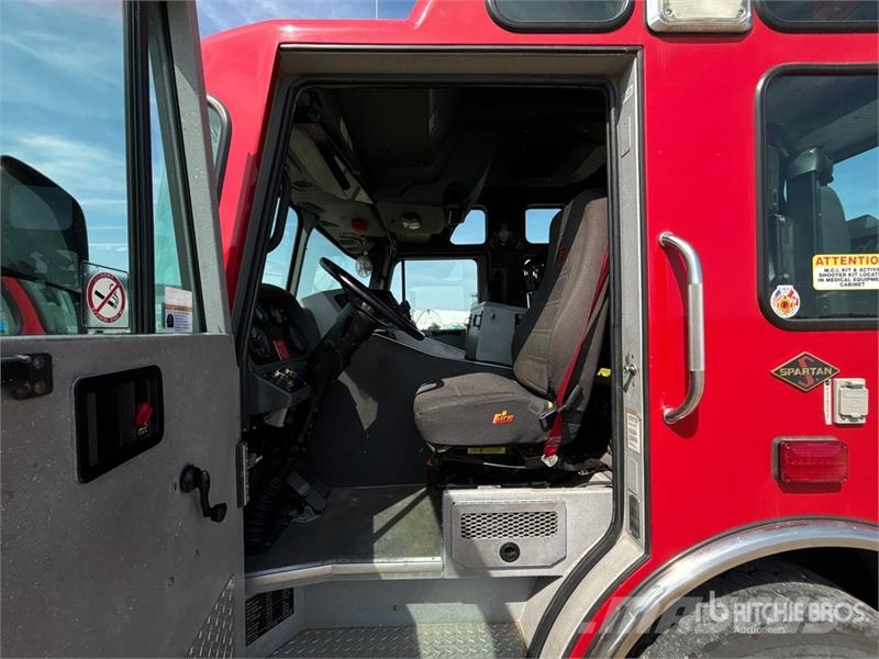 Spartan GA4AL-2142 4x2 Crew Cab Fire Truck شاحنات حريق