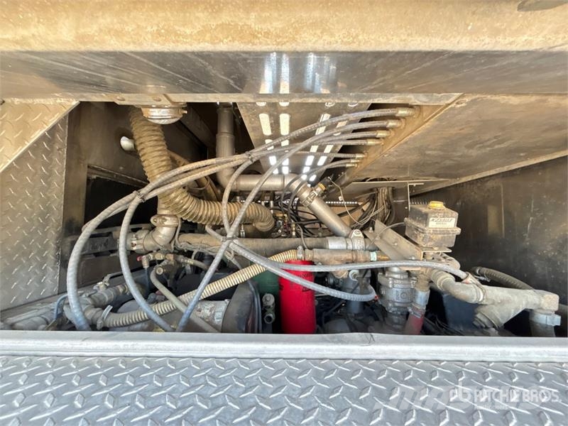 Spartan GA4AL-2142 4x2 Crew Cab Fire Truck شاحنات حريق