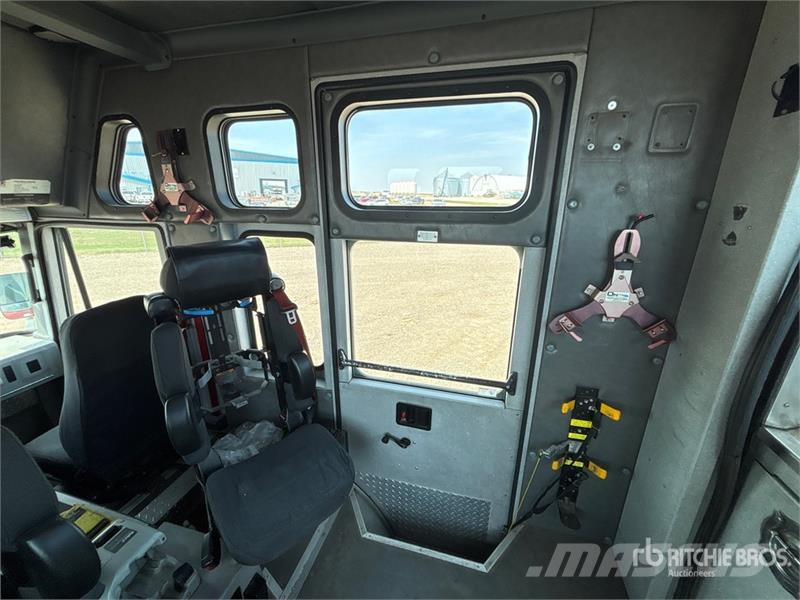 Spartan GA4AL-2142 4x2 Crew Cab Fire Truck شاحنات حريق