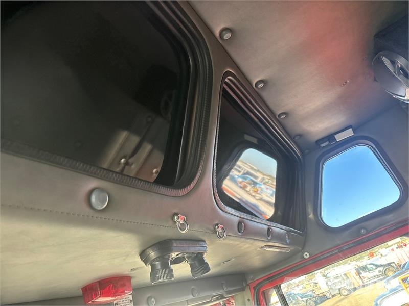Spartan Gladiator 4x2 Fire Truck Tűzoltó