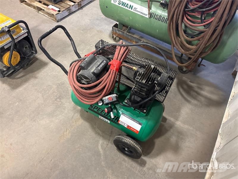  Speedaire 1NNF6 5.5 cfm Electric 20 gal Air Compre مكابس