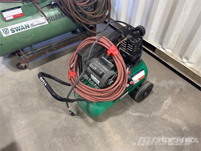  Speedaire 1NNF6 5.5 cfm Electric 20 gal Air Compre مكابس
