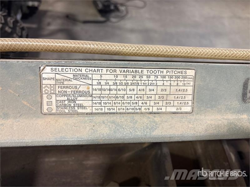  Speeder RF-712N Band Saw معدات البناء - غير ذلك