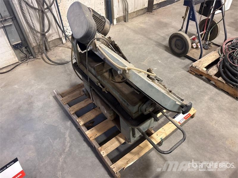  Speeder RF-712N Band Saw معدات البناء - غير ذلك