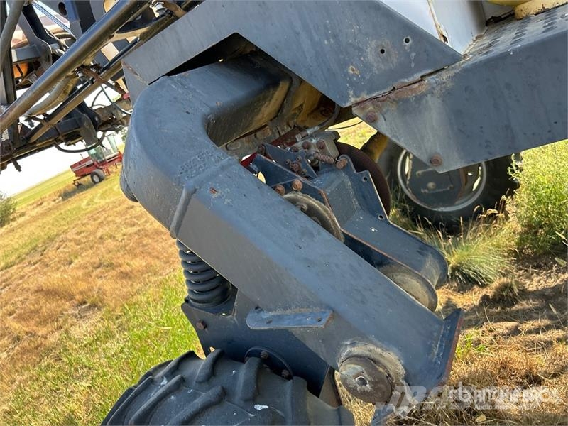 Spra-Coupe 3640 60 ft 4x2 High Clearance Self-Propelled Spray رشاشات ذاتية الحركة
