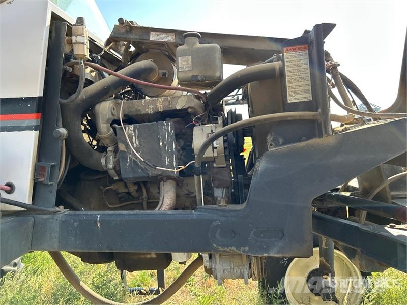 Spra-Coupe 3640 60 ft 4x2 High Clearance Self-Propelled Spray رشاشات ذاتية الحركة