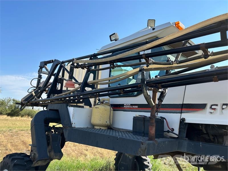 Spra-Coupe 3640 60 ft 4x2 High Clearance Self-Propelled Spray رشاشات ذاتية الحركة