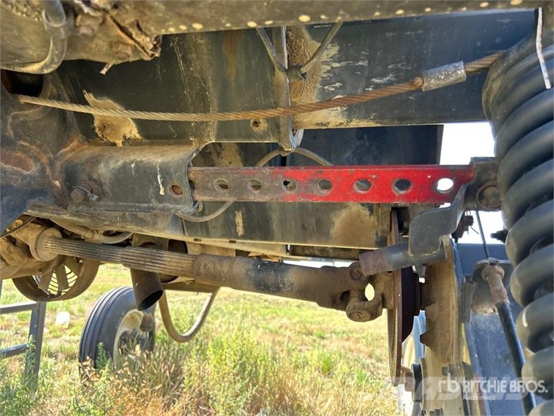 Spra-Coupe 3640 60 ft 4x2 High Clearance Self-Propelled Spray رشاشات ذاتية الحركة
