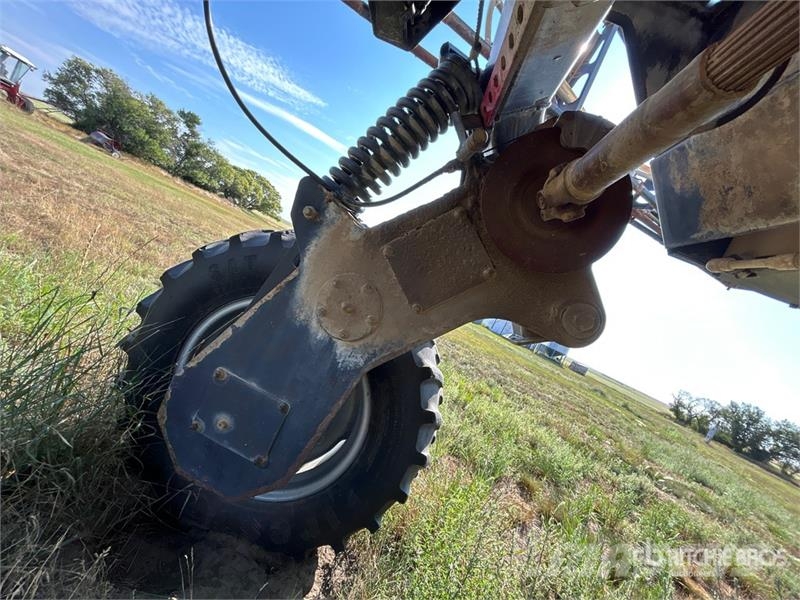 Spra-Coupe 3640 60 ft 4x2 High Clearance Self-Propelled Spray رشاشات ذاتية الحركة