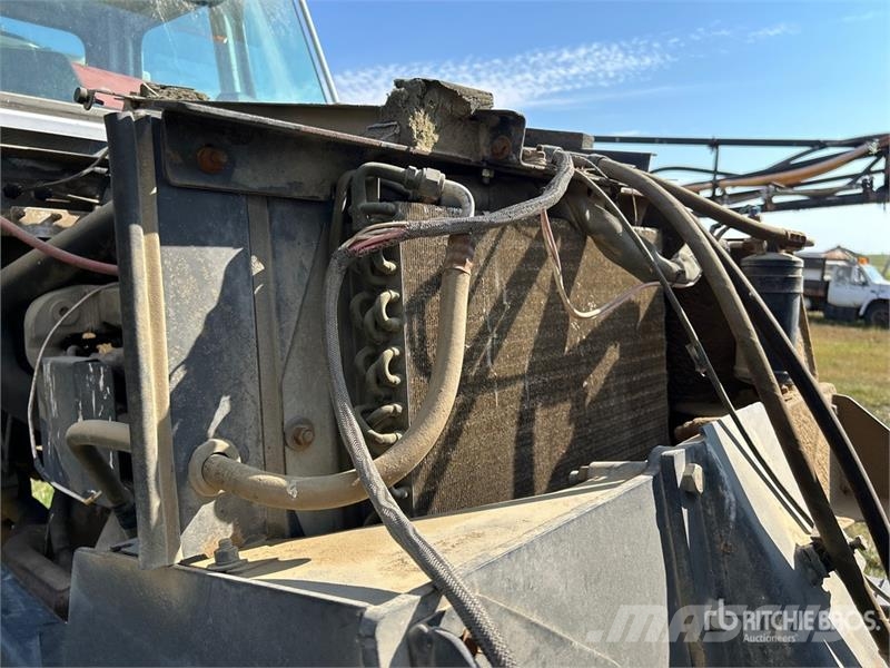 Spra-Coupe 3640 60 ft 4x2 High Clearance Self-Propelled Spray رشاشات ذاتية الحركة
