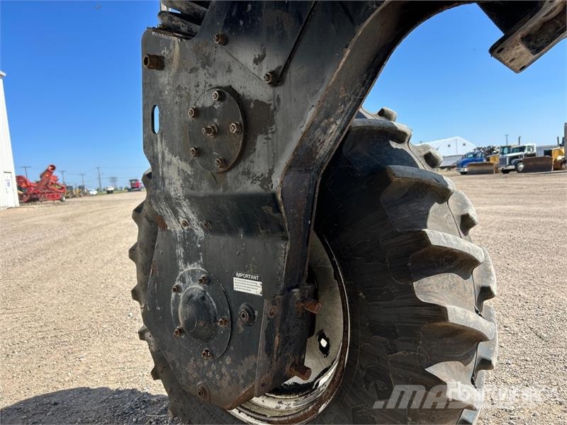Spra-Coupe 4640 80 ft 4x2 Self-Propelled Sprayer رشاشات ذاتية الحركة
